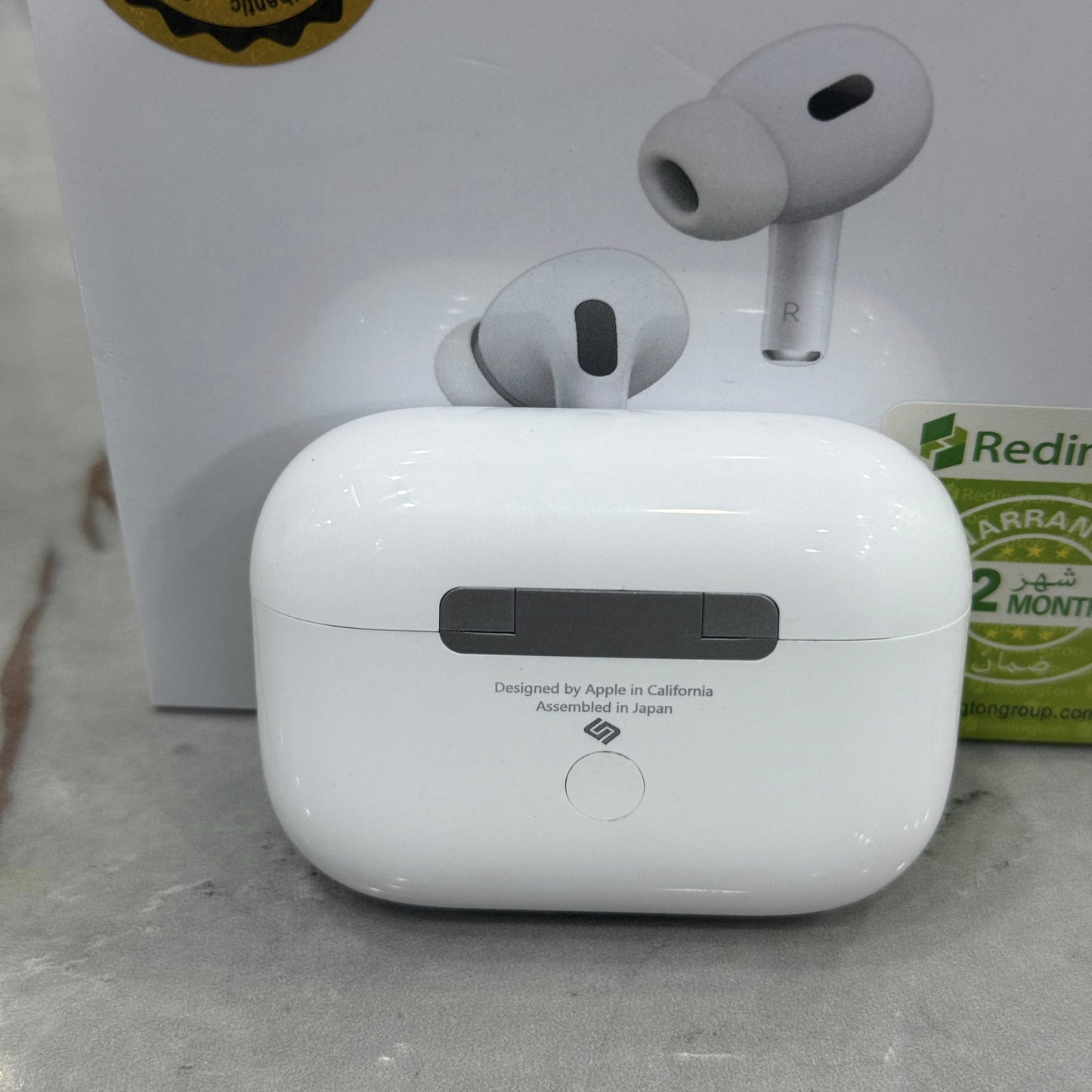 Made in Japan Airpods Pro (2nd generation) with MagSafe Charging Case (USB‑C) With Active ANC and Free Silicon Case